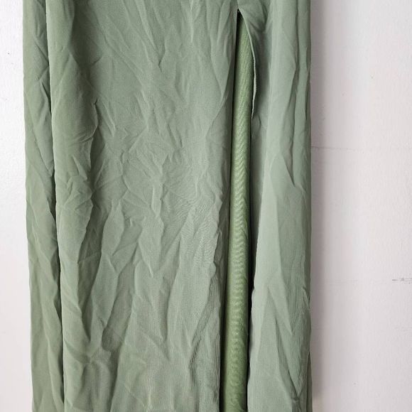 After Six One-Shoulder Crepe Trumpet Gown - Picture 4 of 10